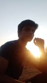 Vivek Prajapati 的個人檔案照片